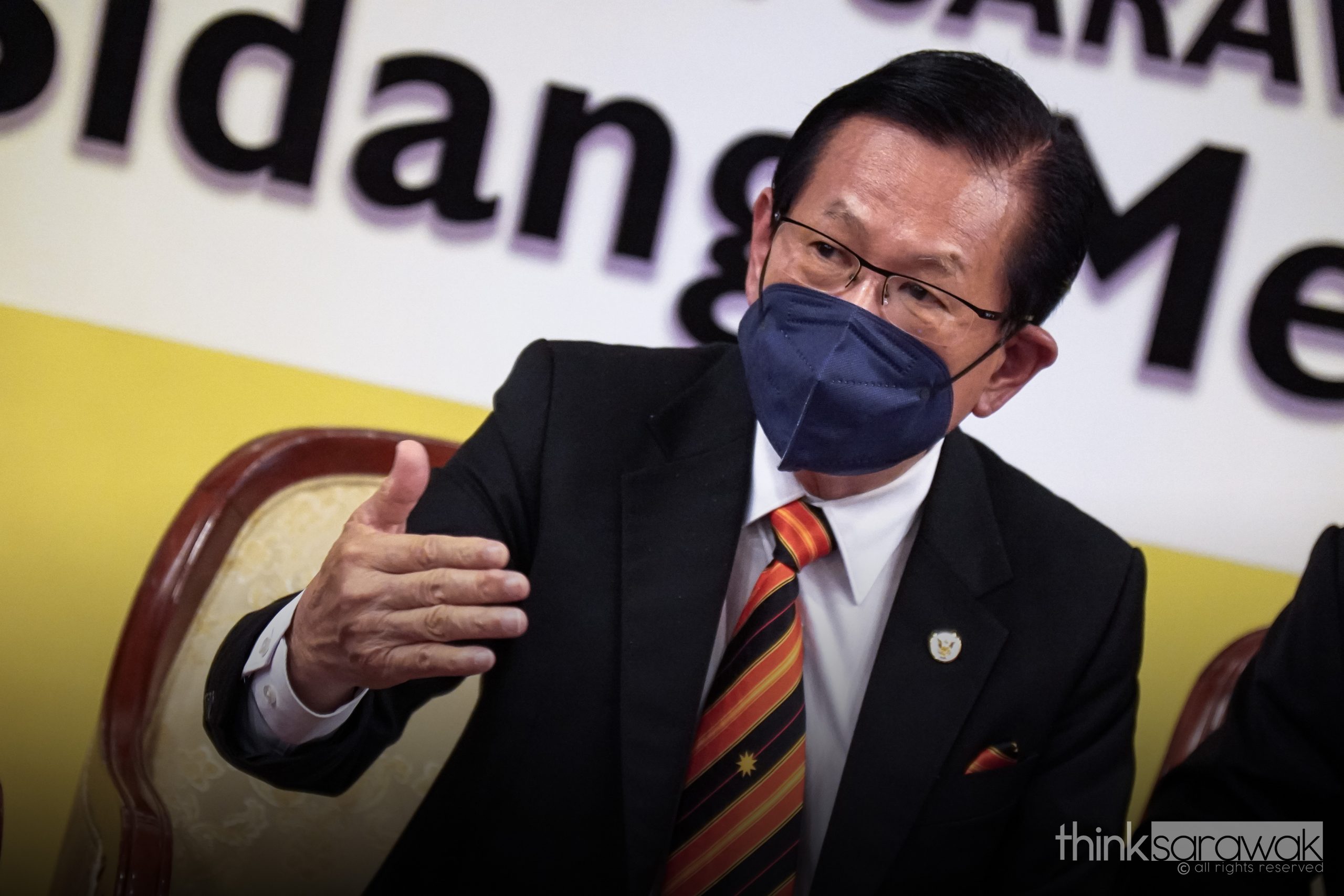 Hydrogen buses tanked